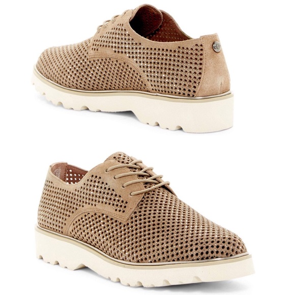 Donald Pliner Connisp Suede Lace Shoe oxfords - Picture 2 of 8